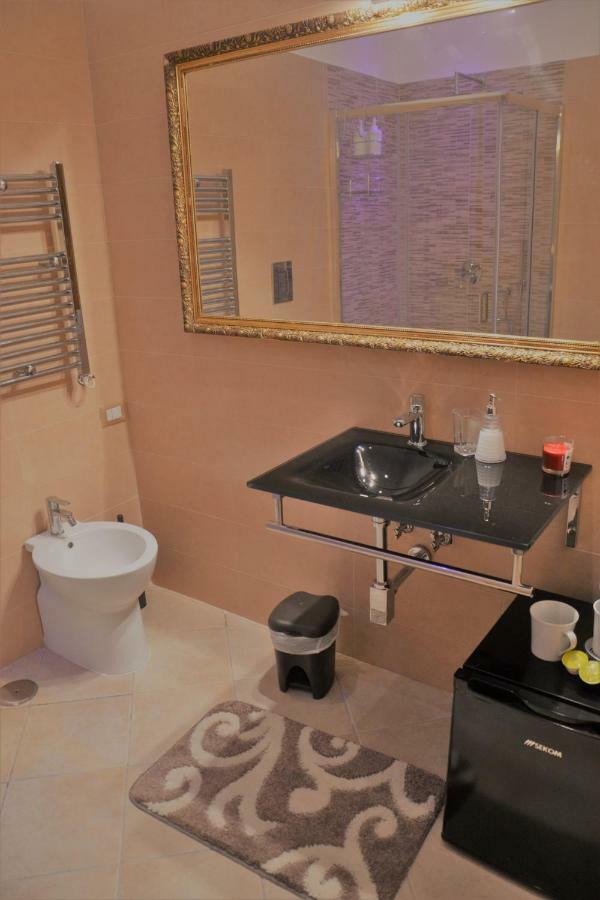 Domus Sanfelice Suite Napoli Exterior foto